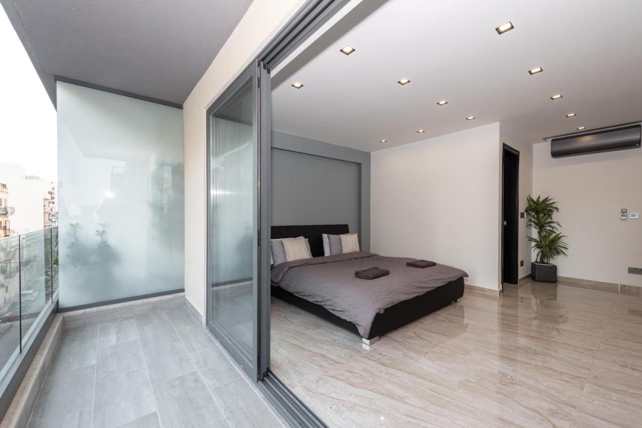 Saint Julian's Luxury 2 Bed Apartment In The Heart Of St Julians מראה חיצוני תמונה
